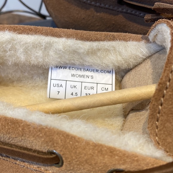 🆕 Eddie Bauer Women’s Shearling Moc Slippers - Picture 5 of 8